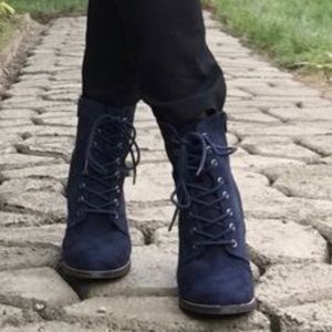 💕Bundle discount! Blue Faux Suede booties-Candies